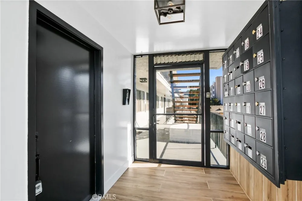 14110 Yukon Hawthorne, CA 90250