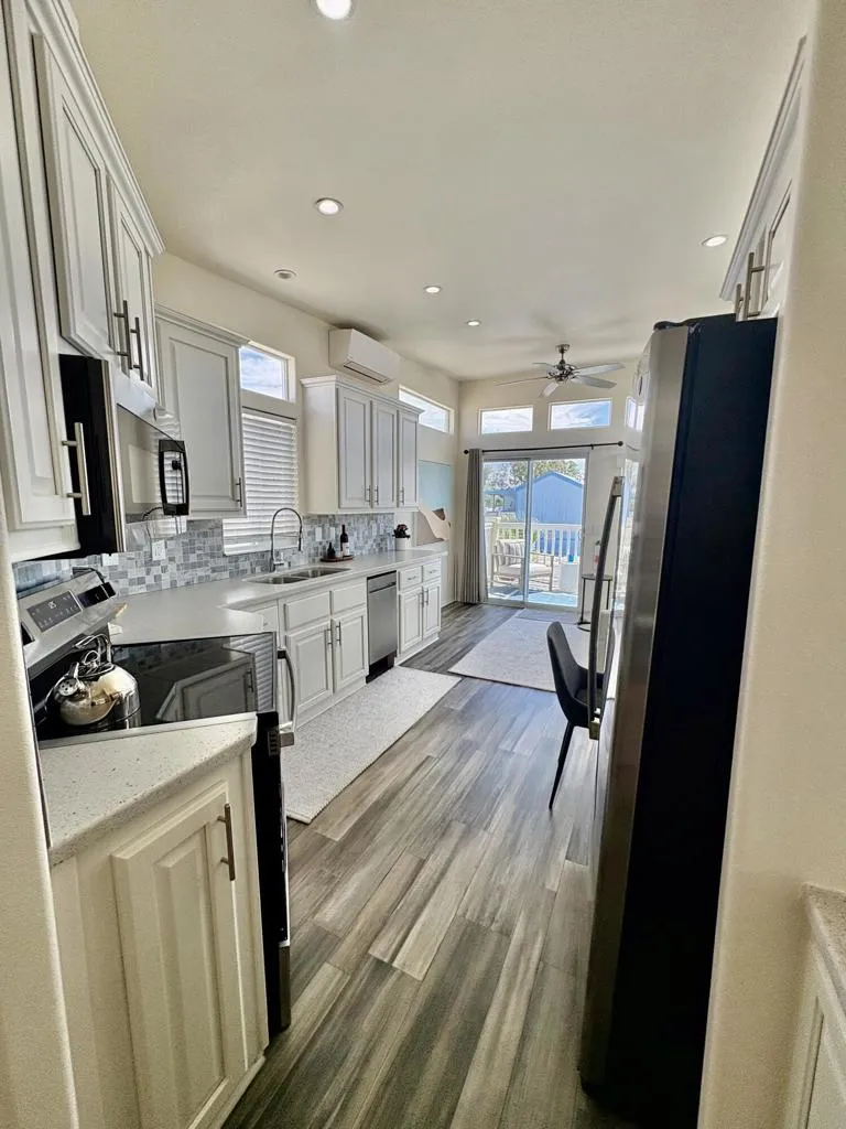 70200 Dillon Road ##200 Desert Hot Springs, CA 92241