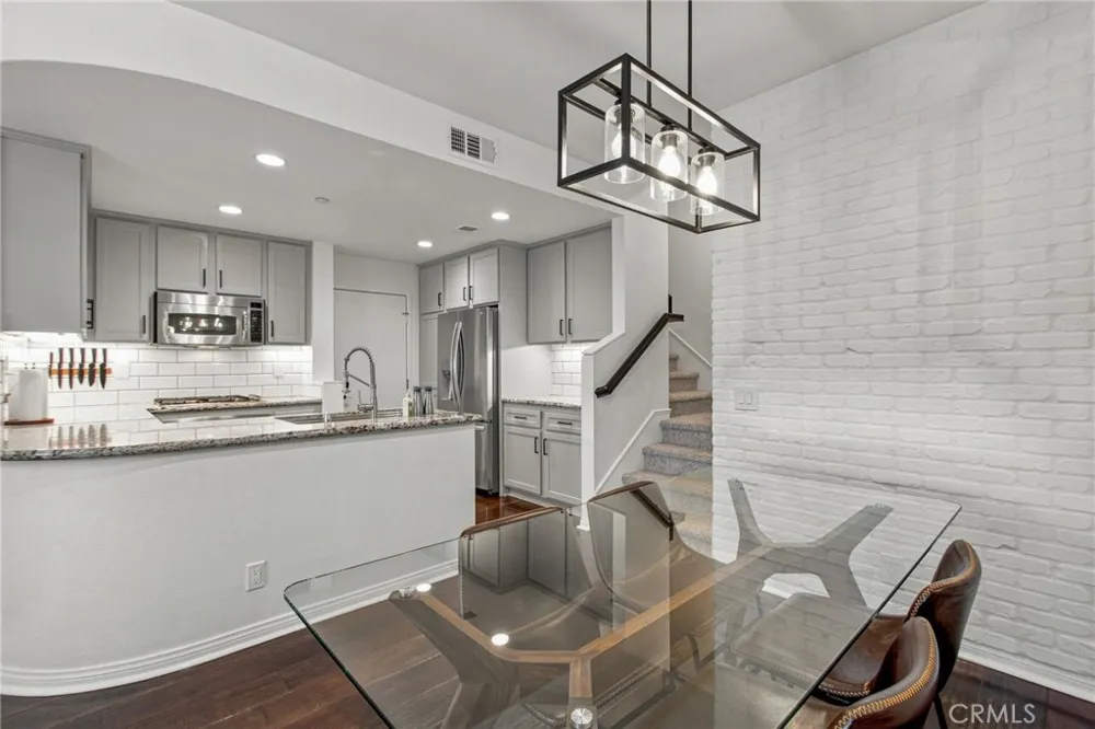12 Midtown Aliso Viejo, CA 92656