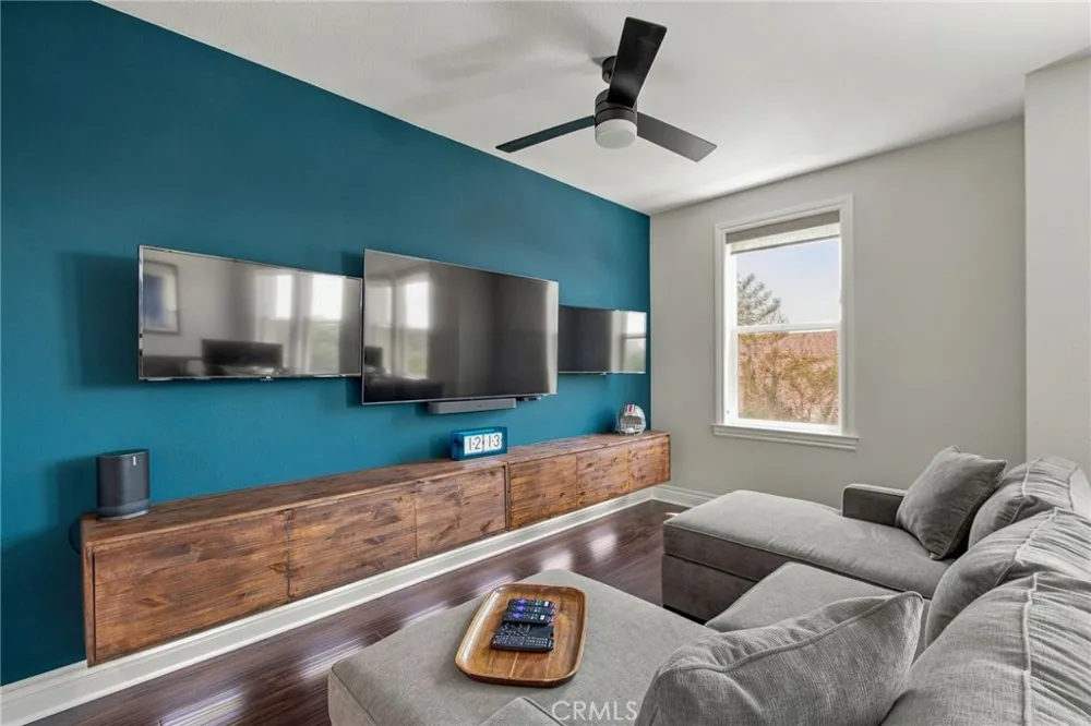 12 Midtown Aliso Viejo, CA 92656