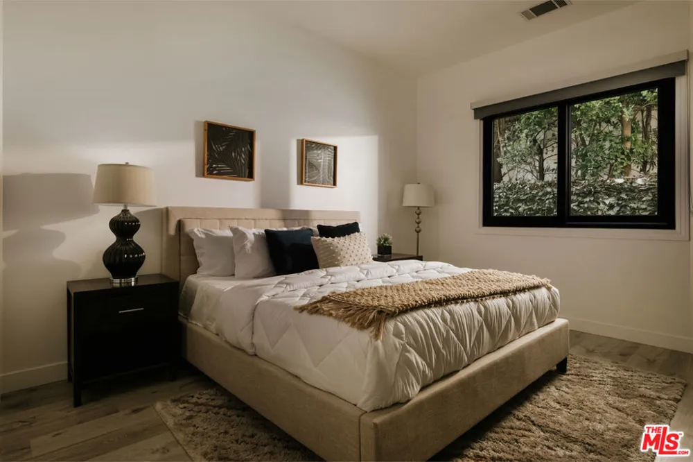 5474 Amber Circle Calabasas, CA 91302
