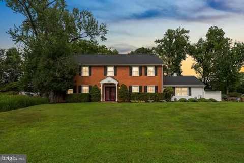 3809 KING WILLIAM DRIVE