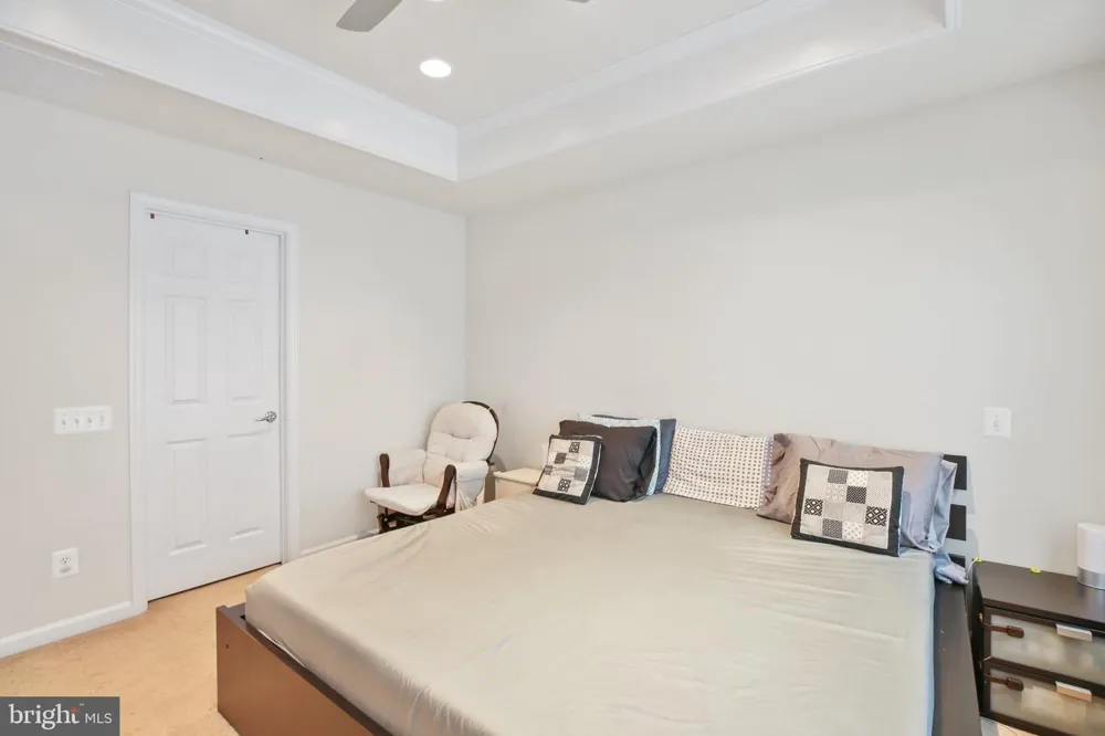 25501 AMBER GATE TERRACE Chantilly, VA 20152