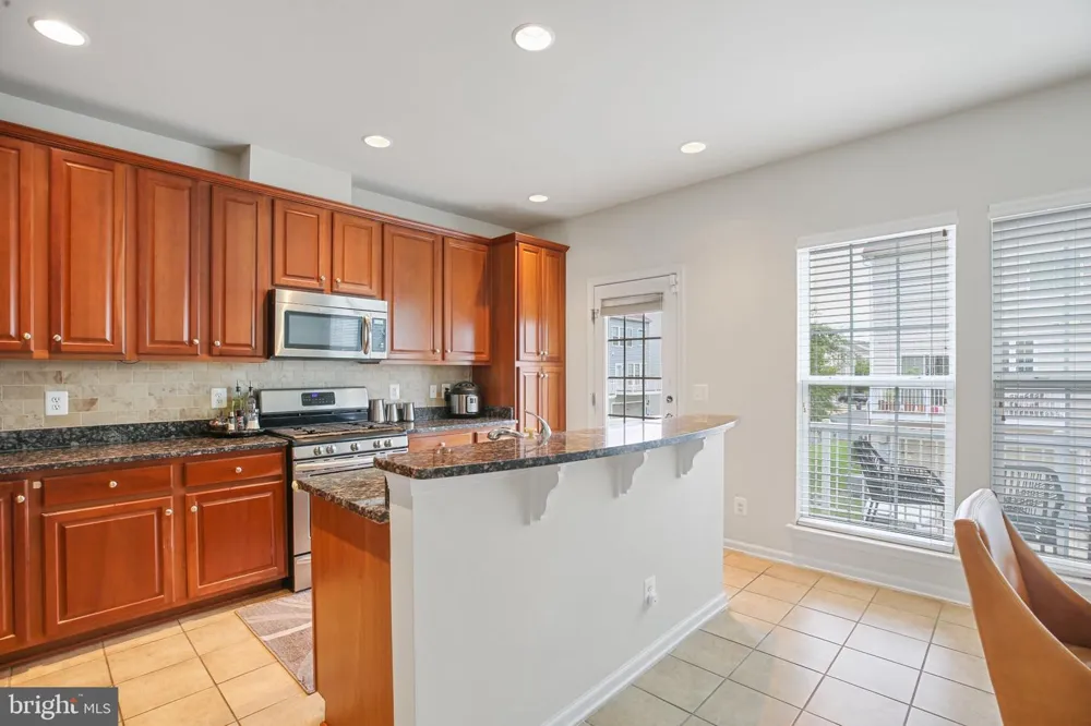 25501 AMBER GATE TERRACE Chantilly, VA 20152
