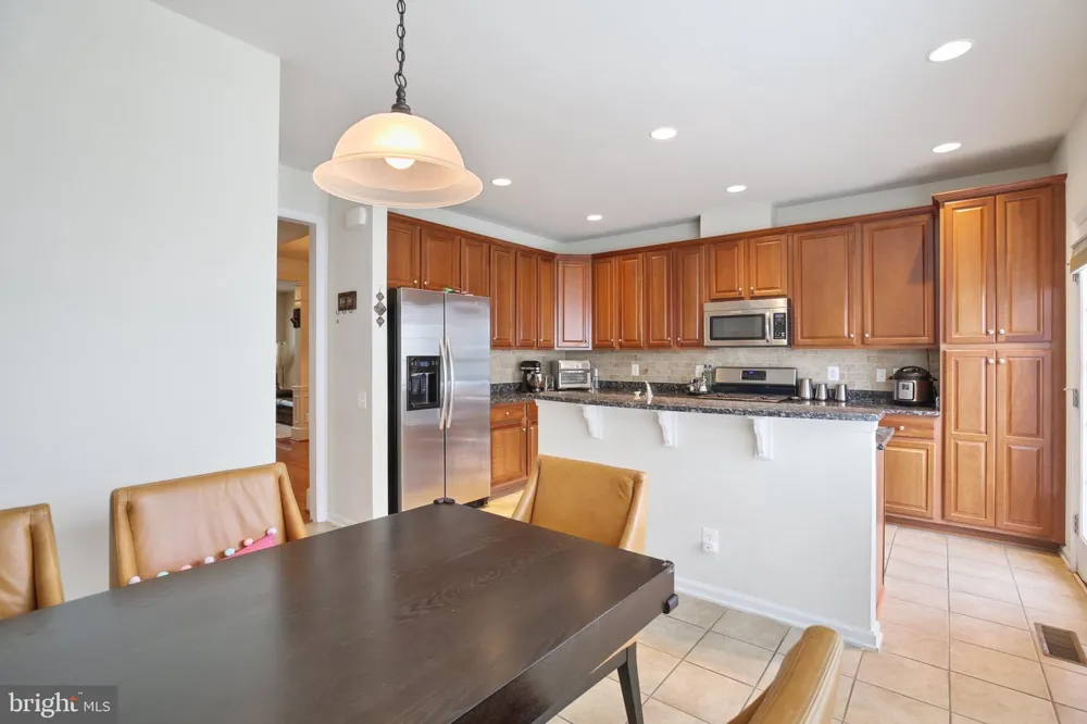 25501 AMBER GATE TERRACE Chantilly, VA 20152