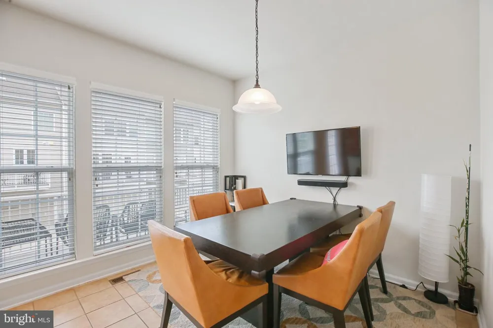 25501 AMBER GATE TERRACE Chantilly, VA 20152