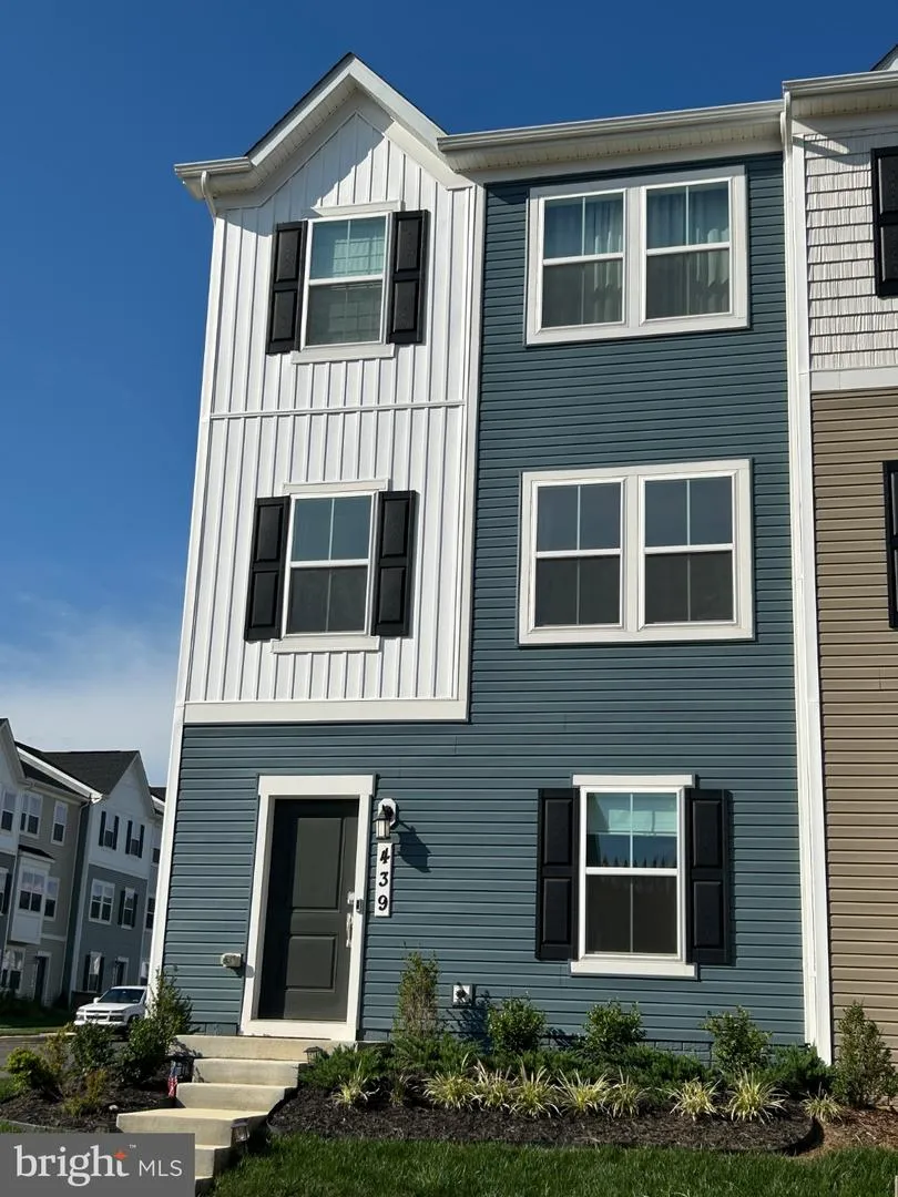 439 17TH Ranson, WV 25438