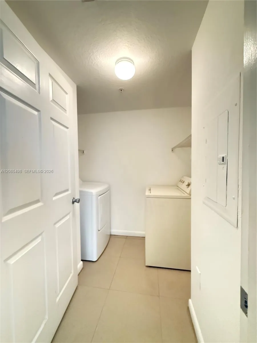 6796 W Sample Rd #6796 Coral Springs, FL 33067