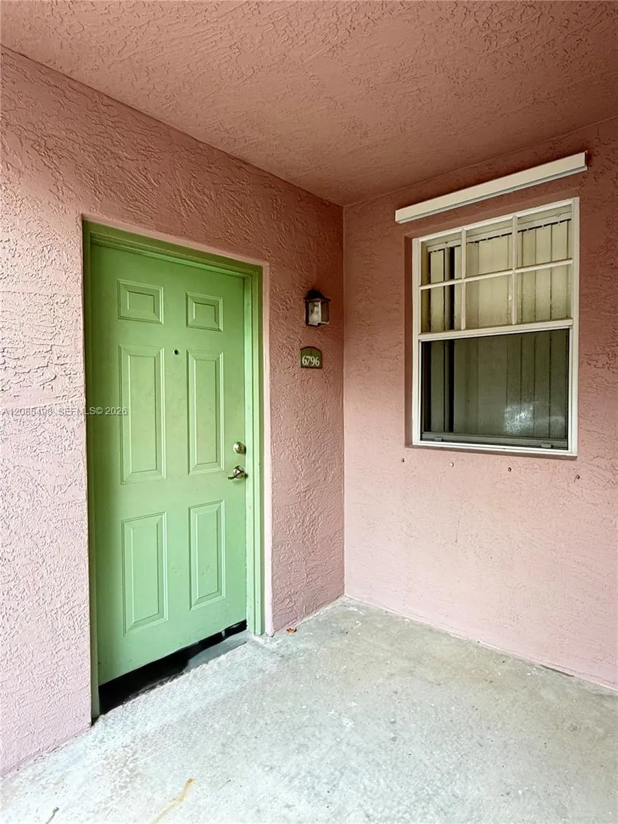 6796 W Sample Rd #6796 Coral Springs, FL 33067