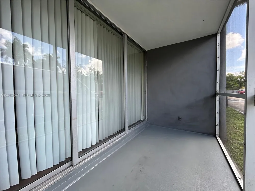700 NW 214th St #116 Miami Gardens, FL 33169