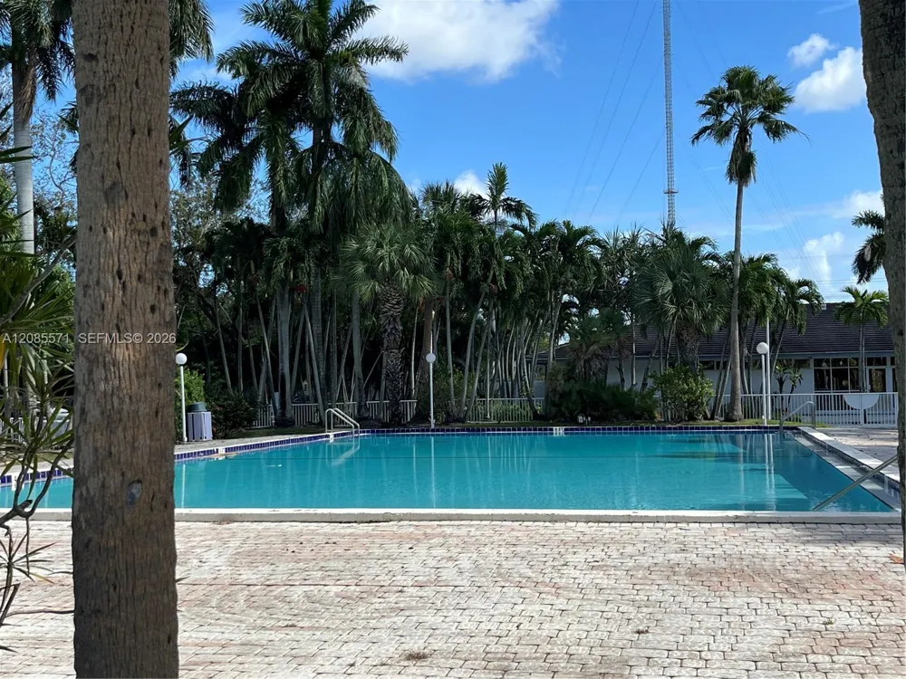700 NW 214th St #116 Miami Gardens, FL 33169