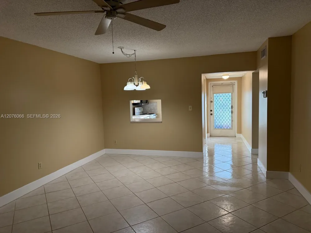 7797 Golf Cir Dr #102 Margate, FL 33063