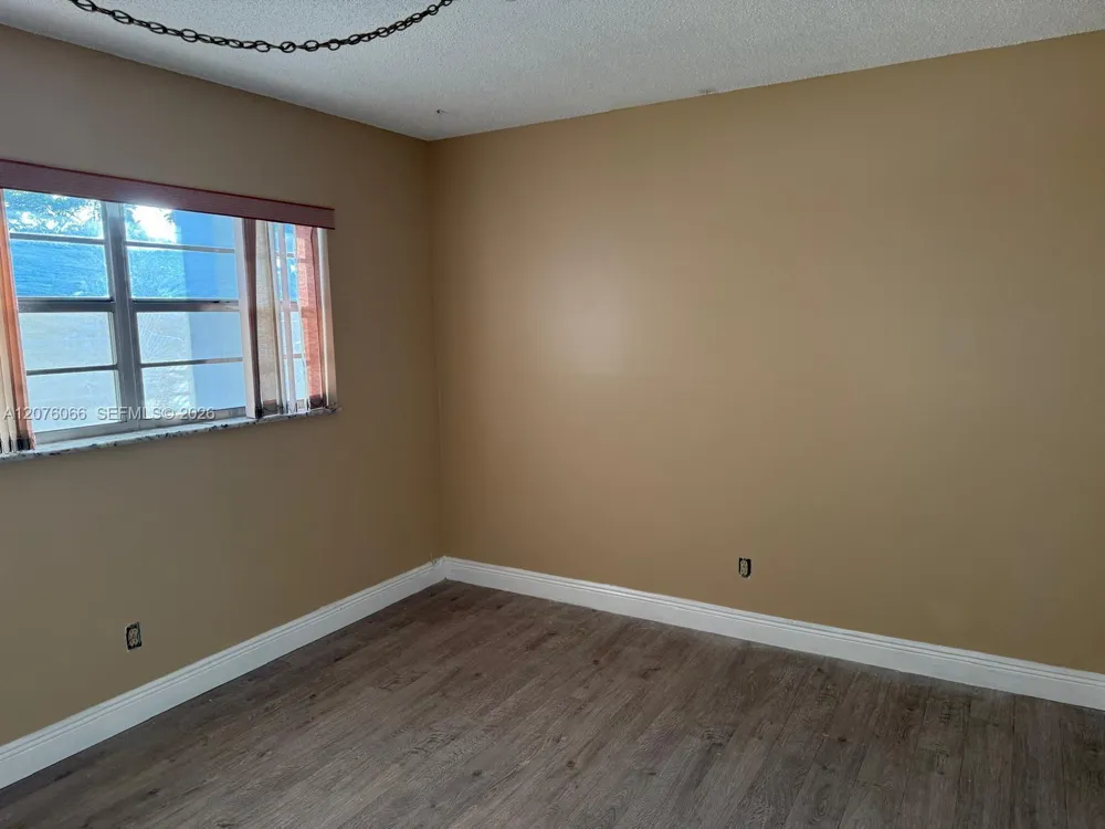 7797 Golf Cir Dr #102 Margate, FL 33063