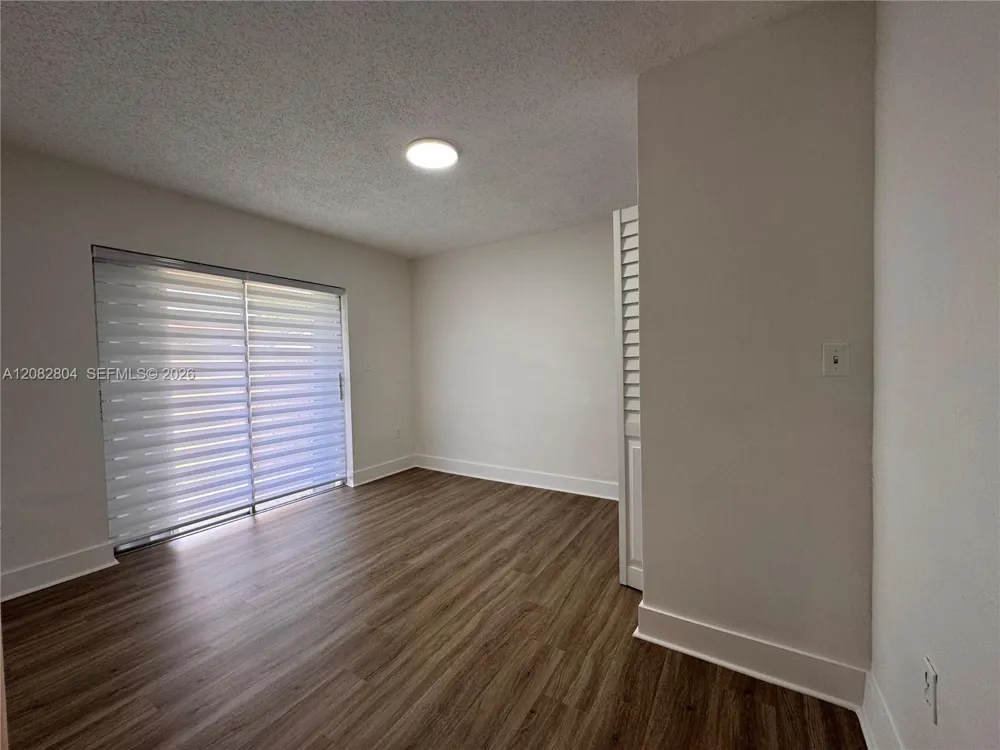 3632 SW 87th Ave #FRONT Miami, FL 33165