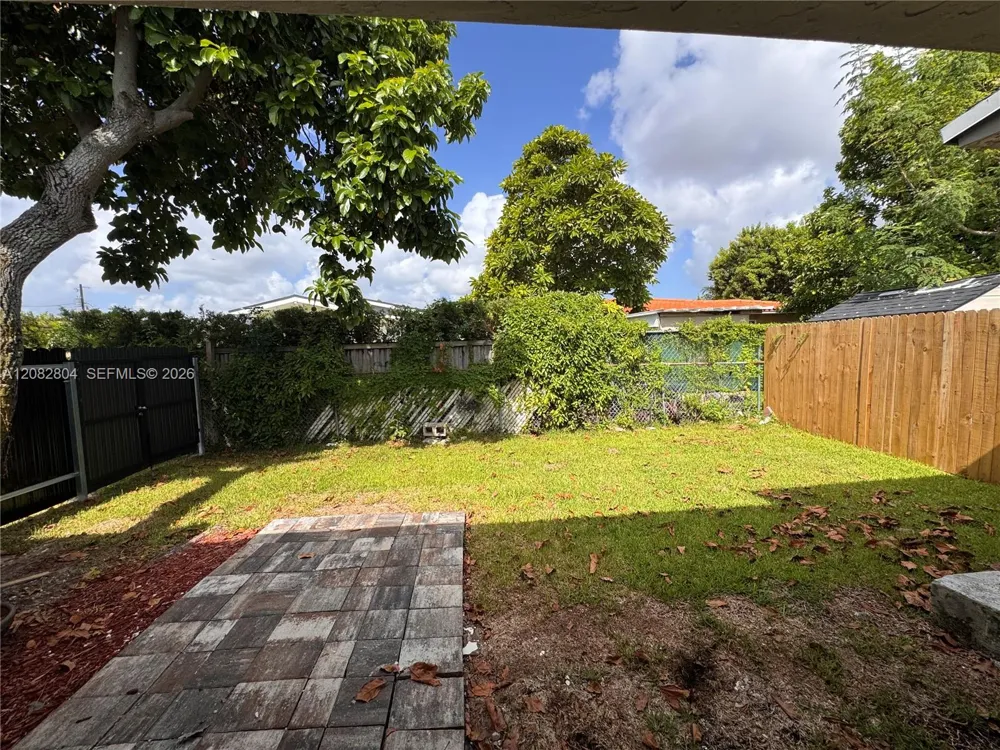3632 SW 87th Ave #FRONT Miami, FL 33165