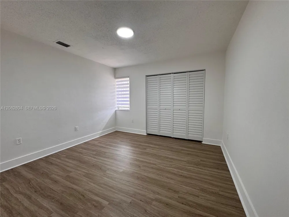 3632 SW 87th Ave #FRONT Miami, FL 33165