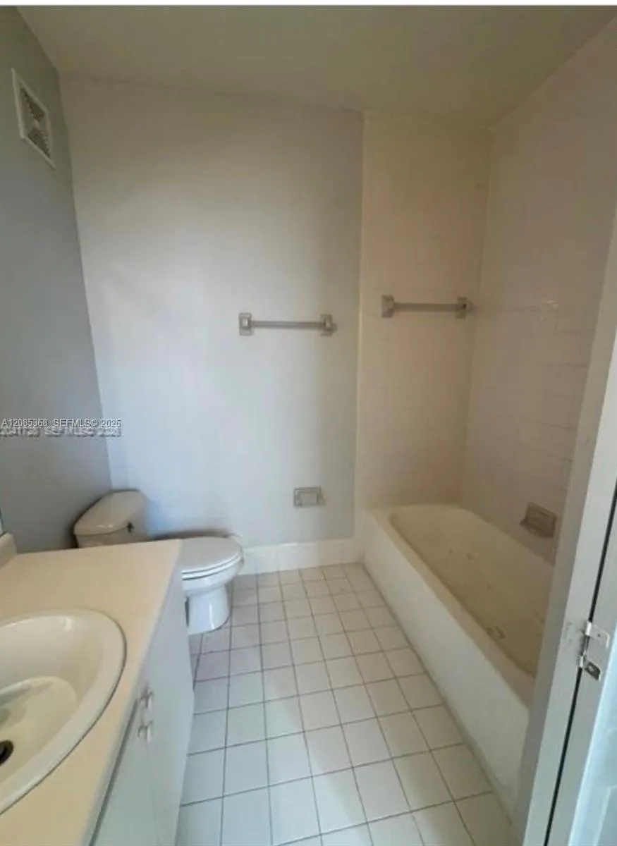 2826 SE 16th Pl #103 Homestead, FL 33035