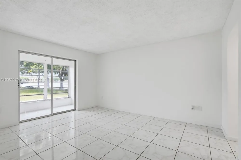 19051 NE 2nd Ave #1503 Miami, FL 33179