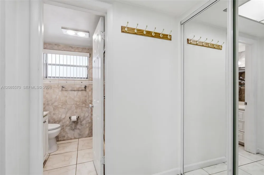 19051 NE 2nd Ave #1503 Miami, FL 33179