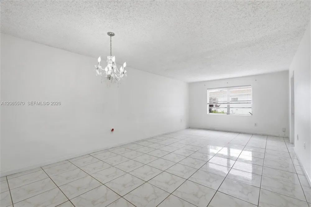 19051 NE 2nd Ave #1503 Miami, FL 33179