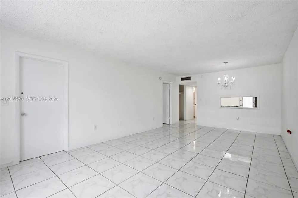 19051 NE 2nd Ave #1503 Miami, FL 33179