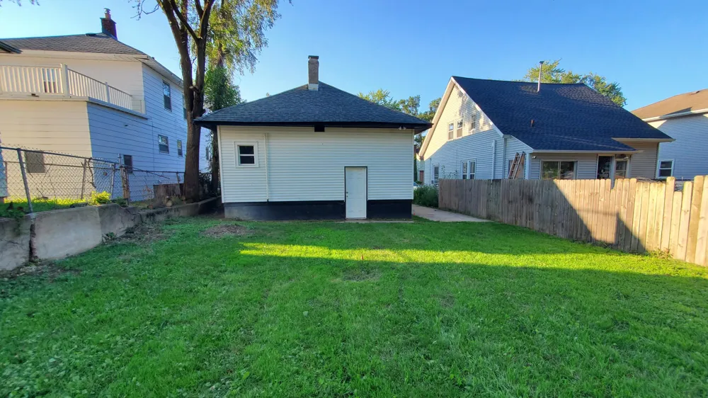 1106 Dickinson Street SE Grand Rapids, MI 49507