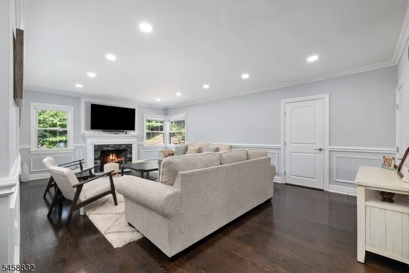 330 Springfield Ave Westfield Town, NJ 07090