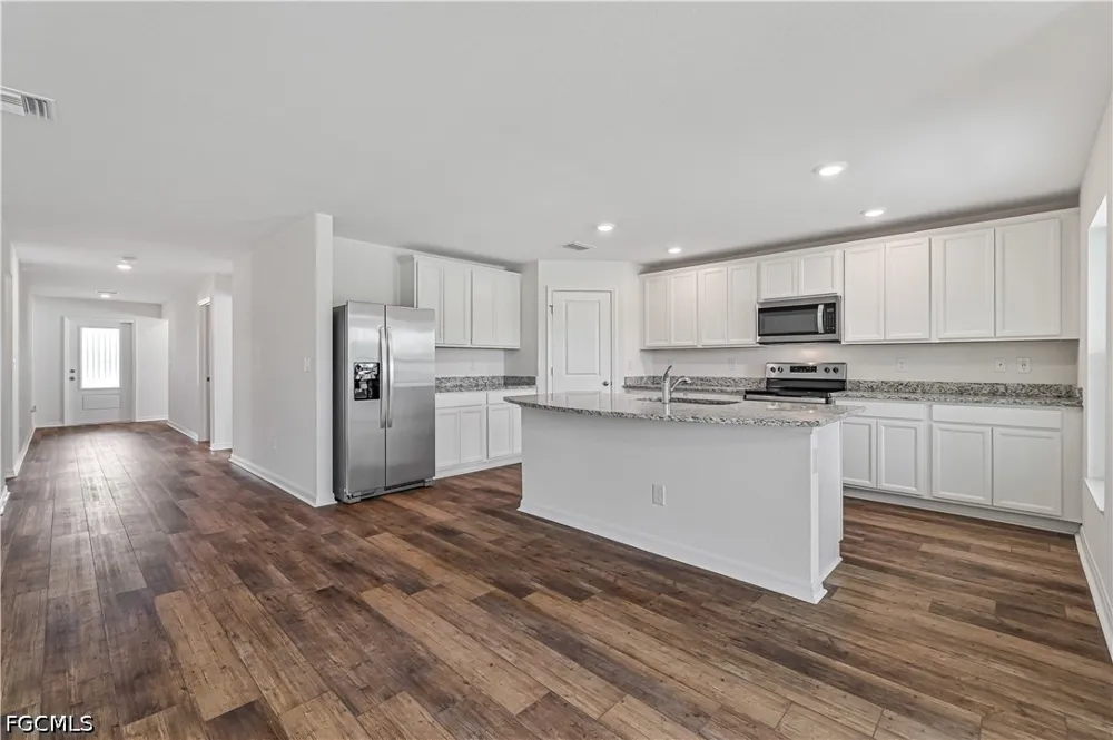 Gen D Macarthur Avenue Labelle, FL 33935