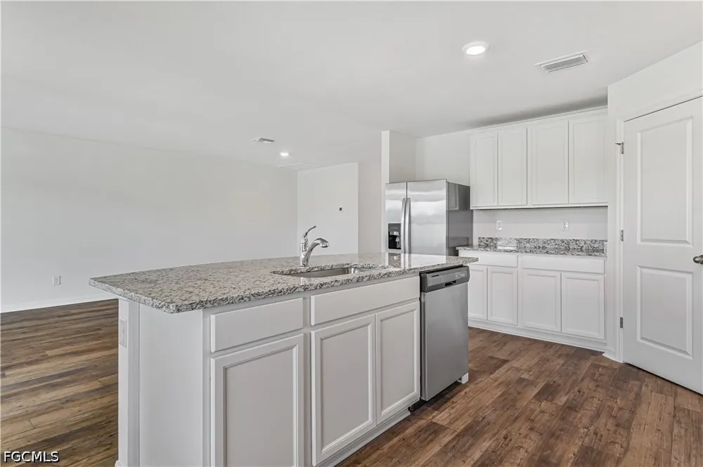 Gen D Macarthur Avenue Labelle, FL 33935