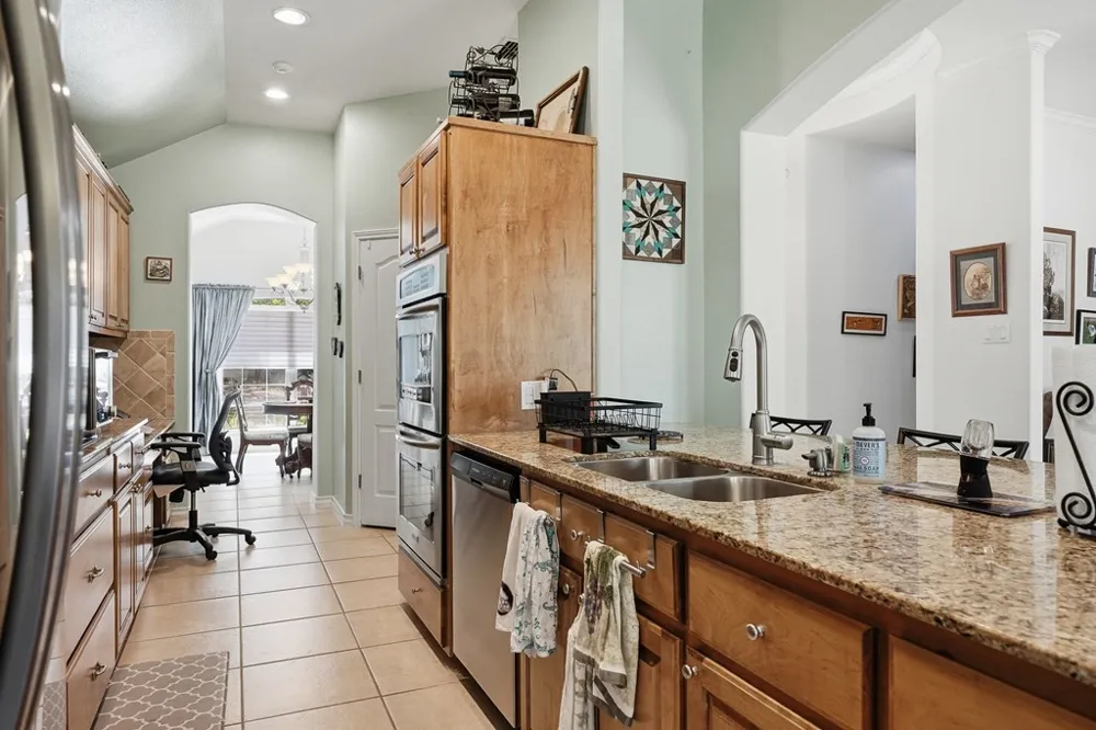 325 Champions Drive Rockport, TX 78382