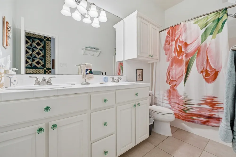 325 Champions Drive Rockport, TX 78382