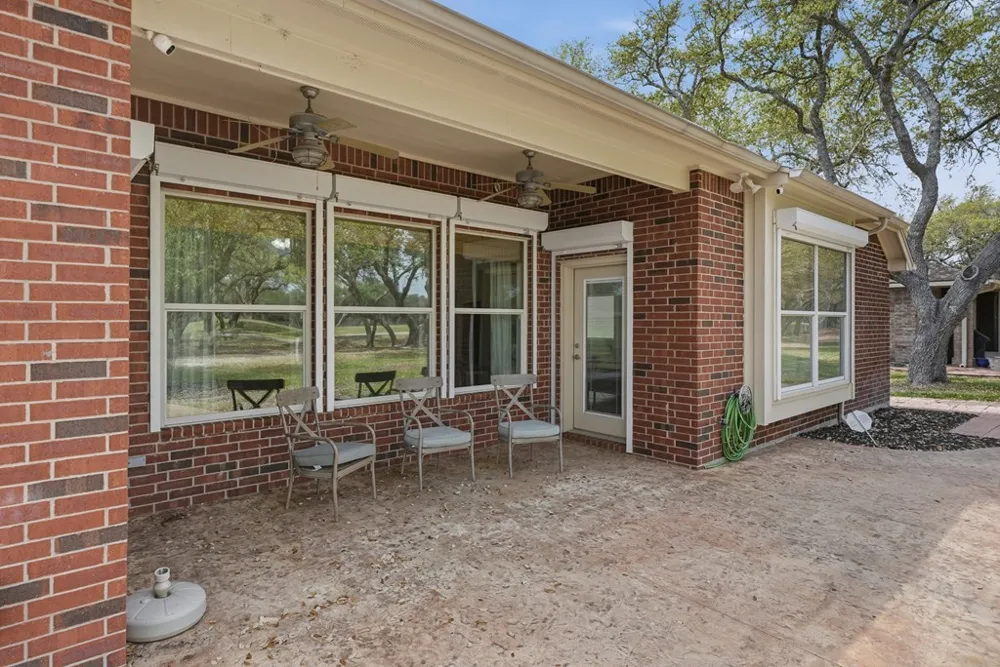 325 Champions Drive Rockport, TX 78382
