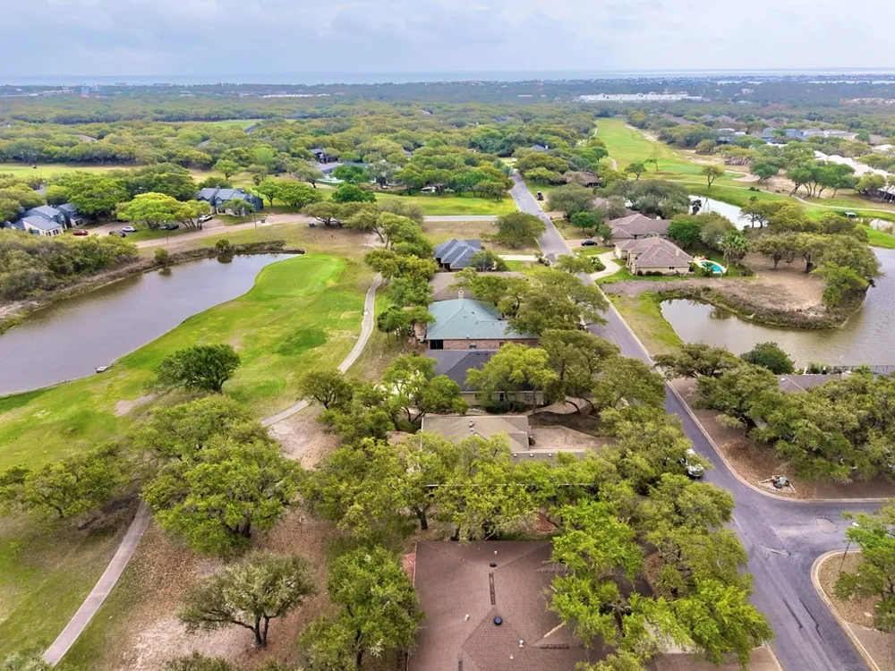 325 Champions Drive Rockport, TX 78382