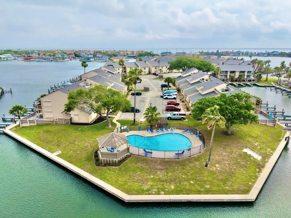 2107 Bayhouse Drive #2107 Rockport, TX 78382