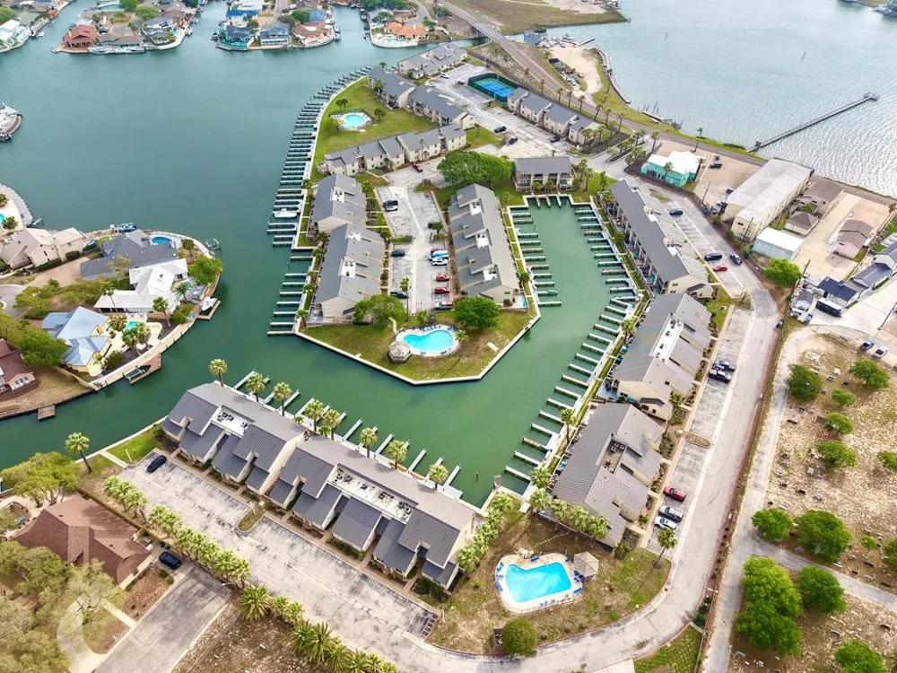 2107 Bayhouse Drive #2107 Rockport, TX 78382