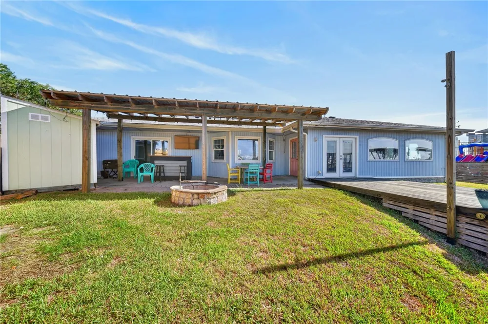 111 Caribbean Drive Corpus Christi, TX 78418
