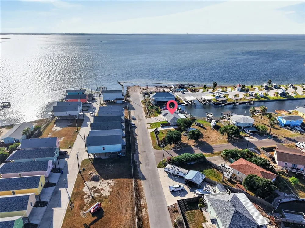 111 Caribbean Drive Corpus Christi, TX 78418
