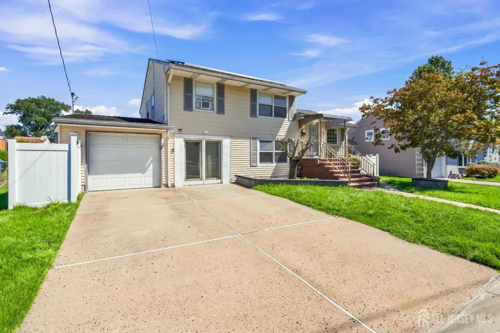 25 Penn Street Fords, NJ 08863