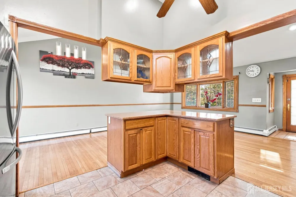 25 Penn Street Fords, NJ 08863