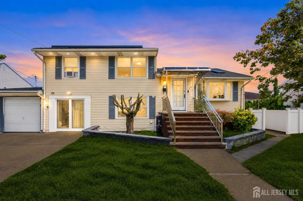 25 Penn Street Fords, NJ 08863