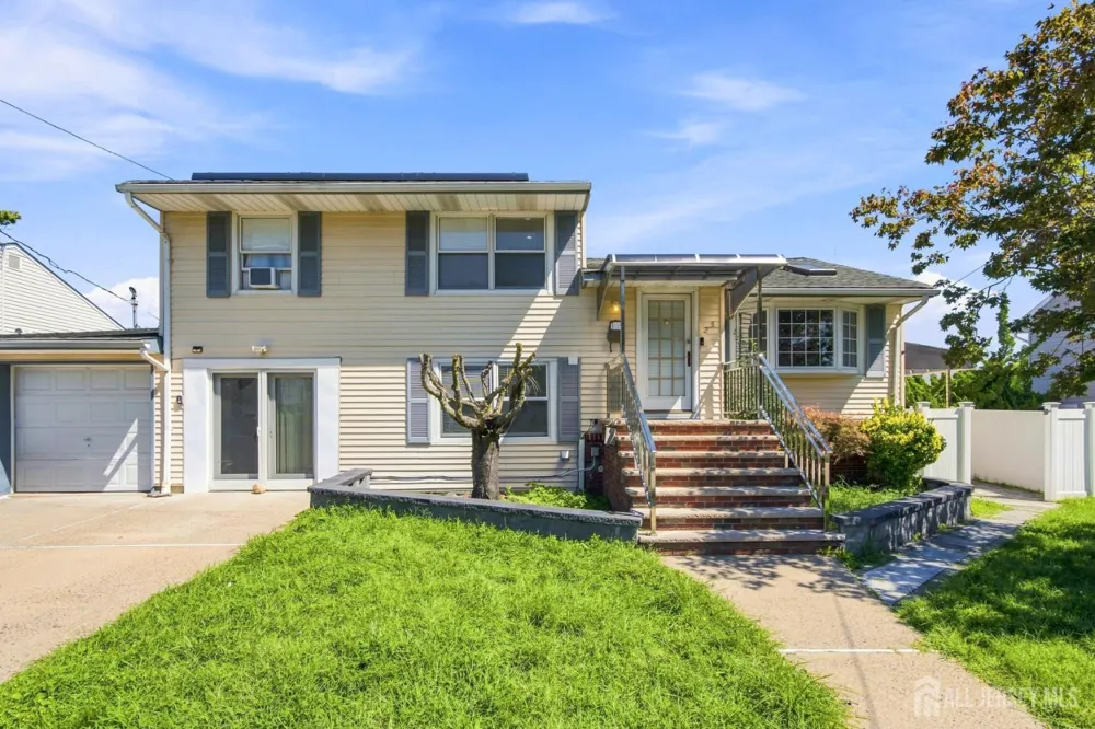 25 Penn Street Fords, NJ 08863