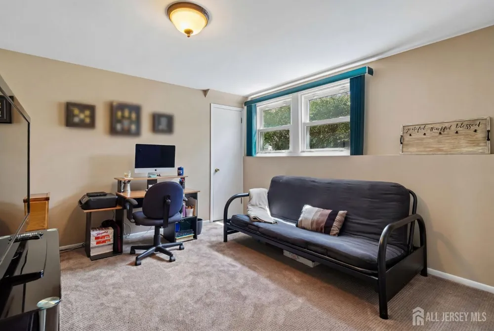 18 Mary Ellen Drive Edison, NJ 08820