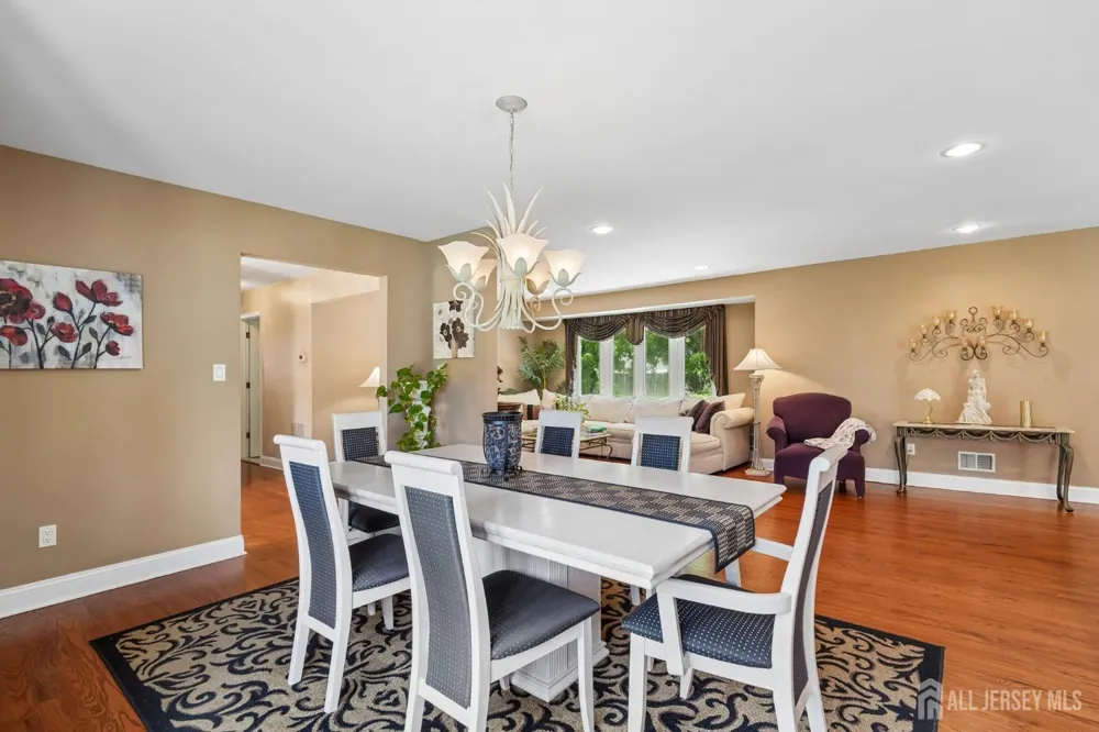 18 Mary Ellen Drive Edison, NJ 08820