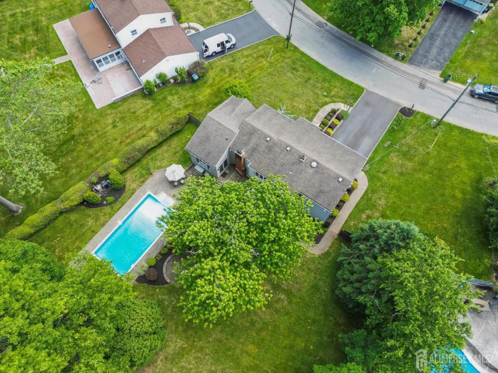 18 Mary Ellen Drive Edison, NJ 08820