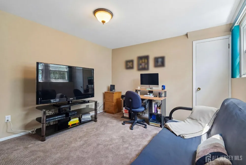 18 Mary Ellen Drive Edison, NJ 08820