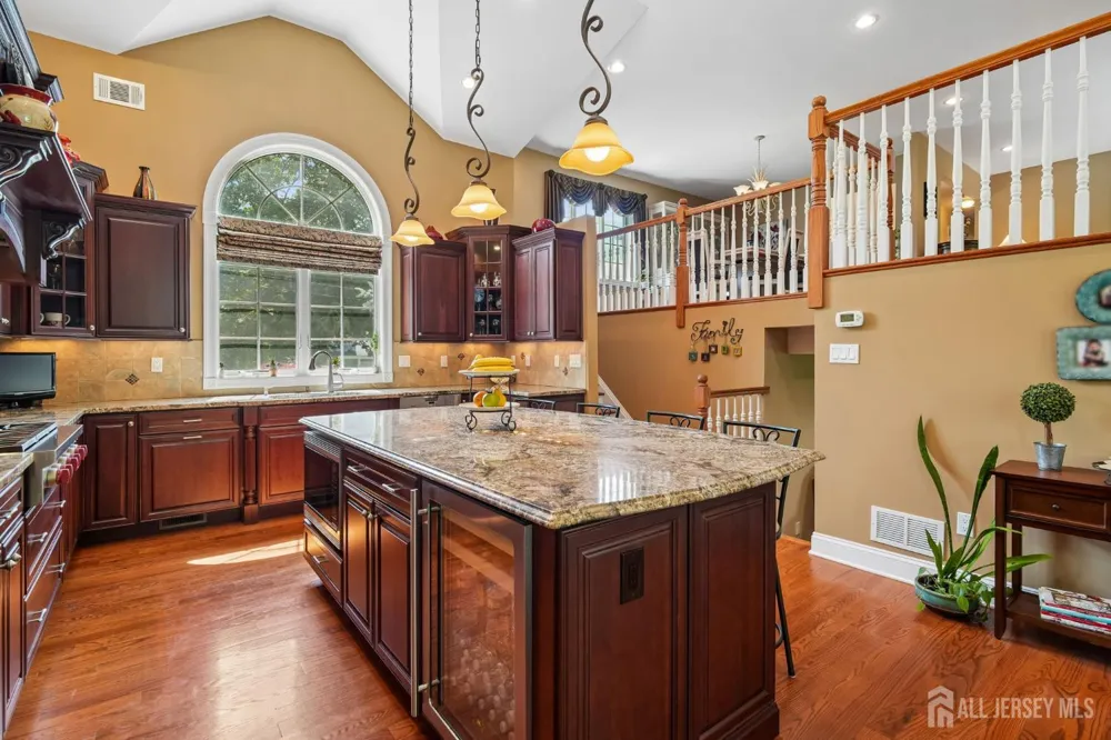 18 Mary Ellen Drive Edison, NJ 08820