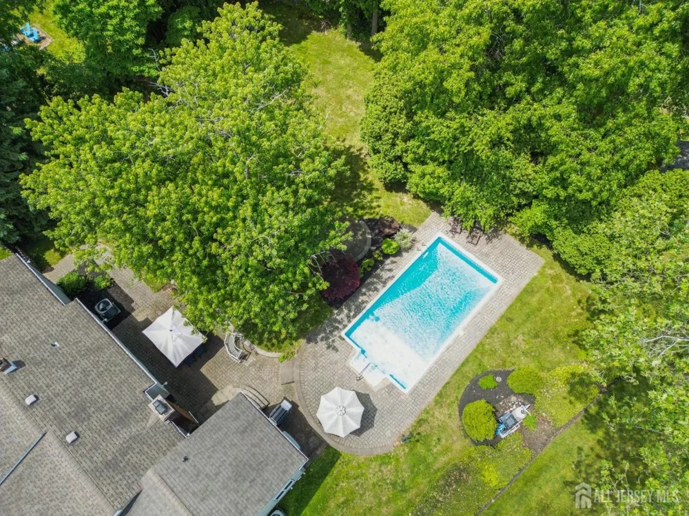 18 Mary Ellen Drive Edison, NJ 08820