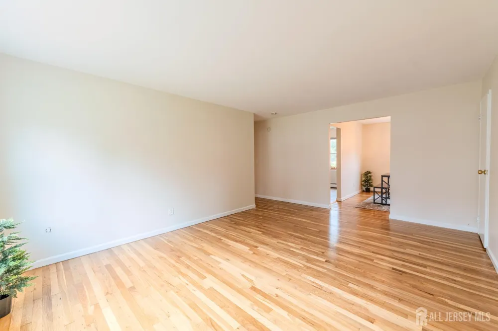 66 Fox Road #7A Edison, NJ 08817