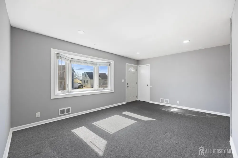 48 Buchanan Avenue Sayreville, NJ 08859