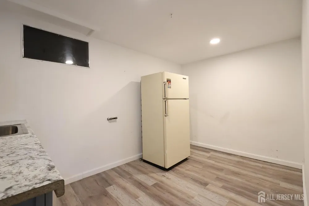 48 Buchanan Avenue Sayreville, NJ 08859